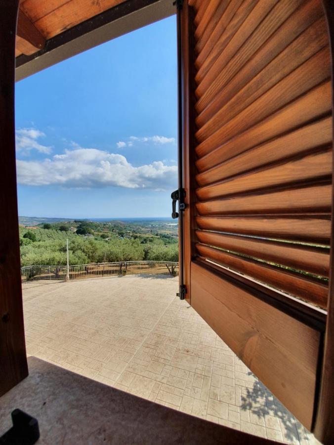 Colle Del Mirto Castelnuovo Cilento Exterior foto